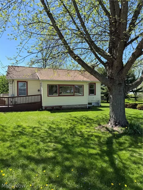 3065 Dover Rd, Wooster, OH 44691