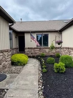 1486 Tripodi Cir, Niles, OH 44446