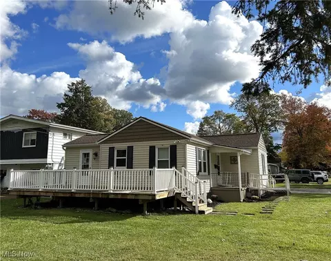 8226 Lake Shore Blvd, Mentor, OH 44060