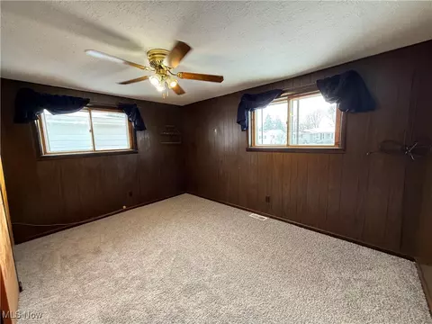 2435 Didrickson Dr, Lorain, OH 44053 photo 11