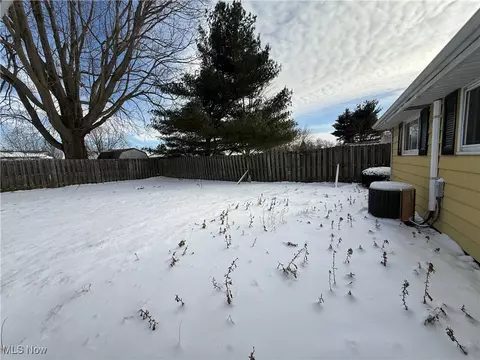 2435 Didrickson Dr, Lorain, OH 44053 photo 19