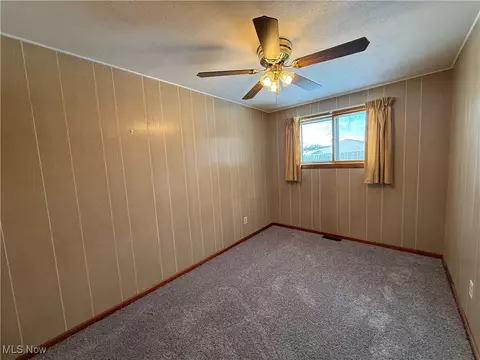 2435 Didrickson Dr, Lorain, OH 44053 photo 15