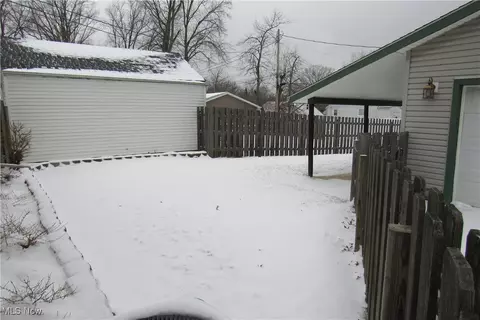 1711 E 30th St, Ashtabula, OH 44004 photo 23