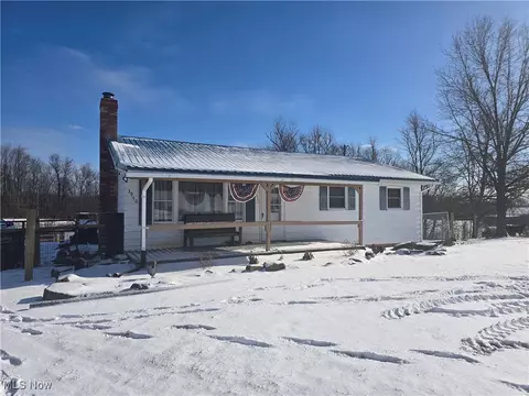 3950 Arch Hill Rd, Zanesville, OH 43701