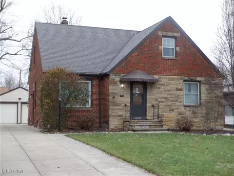 12021 Oak Park Blvd, Garfield Heights, OH 44125