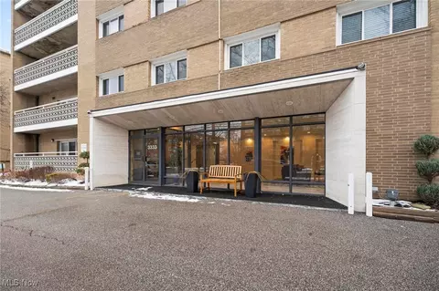 3333 Warrensville Center Rd #214, Shaker Heights, OH 44122