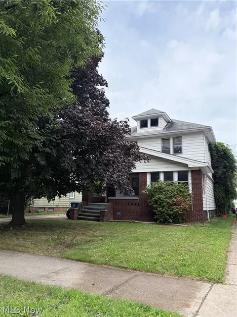 15313 Lake Shore Blvd, Cleveland, OH 44110
