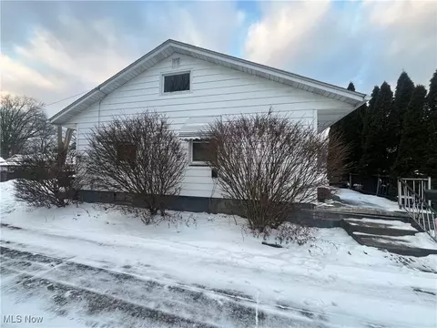234 Bellfield Ave, Elyria, OH 44035 photo 4
