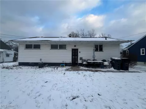 234 Bellfield Ave, Elyria, OH 44035 photo 3