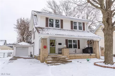 946 Bellflower Ave SW, Canton, OH 44710