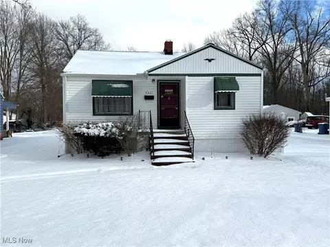 4321 Clague Rd, North Olmsted, OH 44070