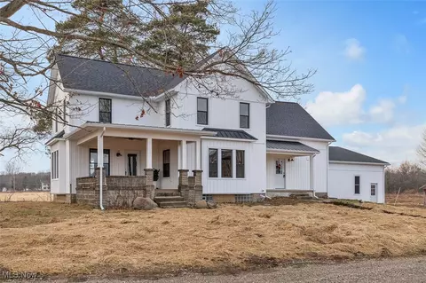 6517 Chippewa Rd, Chippewa Lake, OH 44215