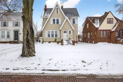 4004 E 154th St, Cleveland, OH 44128