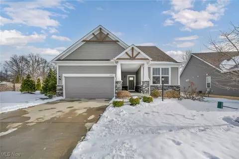 13105 Prescott Ln, Strongsville, OH 44136
