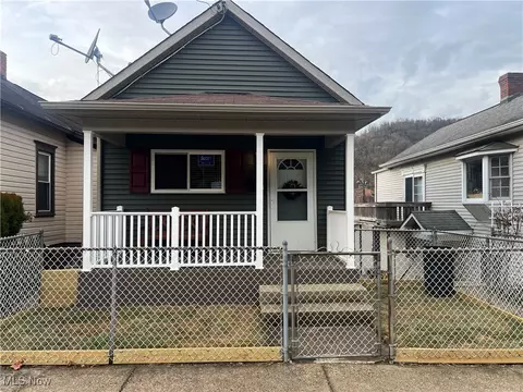 806 Howard St, Bridgeport, OH 43912