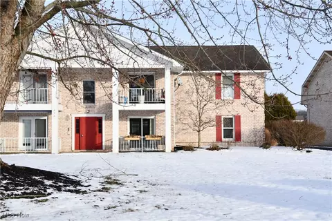 876 Pearson Cir #2, Boardman, OH 44512