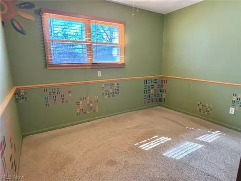 Bedroom - 145 Crestview Dr, Elyria, OH 44035 photo 5 of 5