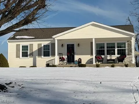 67345 Clark Rd, Saint Clairsville, OH 43950