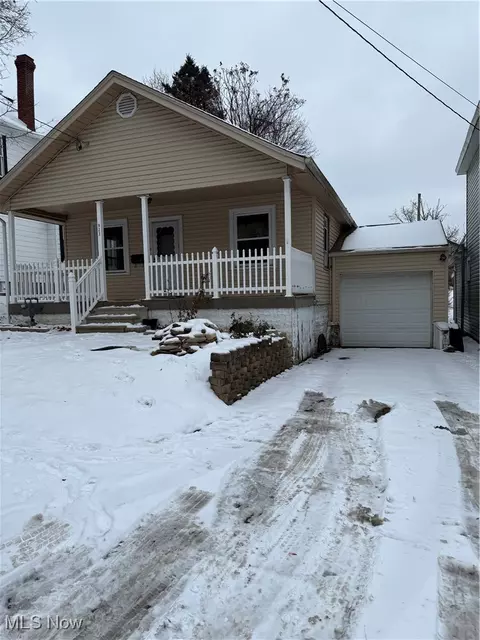 923 Orchard Grove Ave, East Liverpool, OH 43920
