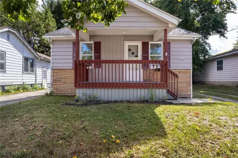 894 Sutherland Ave, Akron, OH 44314