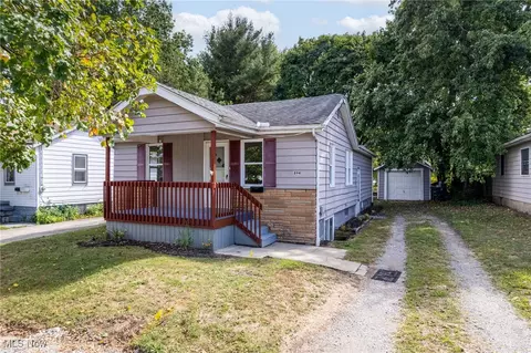 894 Sutherland Ave, Akron, OH 44314 photo 3