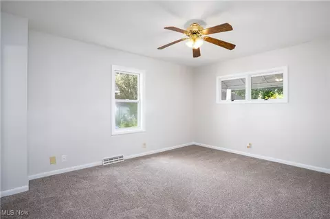 894 Sutherland Ave, Akron, OH 44314 photo 14