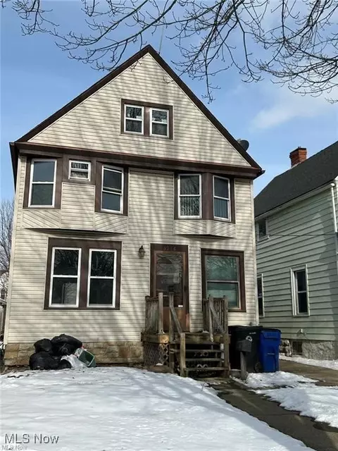 3916 Mapledale Ave, Cleveland, OH 44109