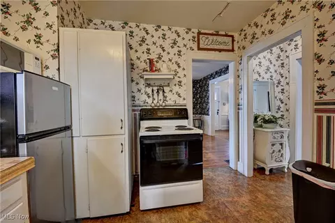 Kitchen - 534 E Maple St, North Canton, OH 44720 photo 5 of 7