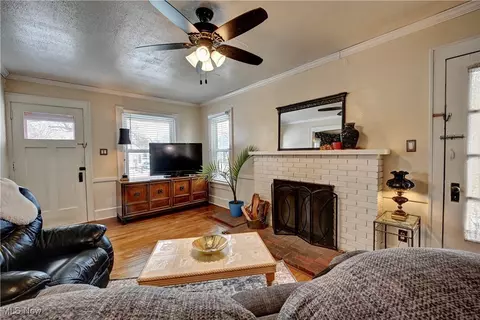 Living - 534 E Maple St, North Canton, OH 44720 photo 3 of 4