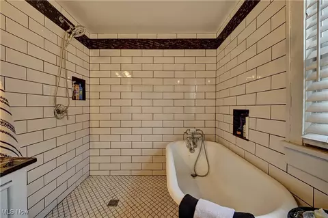 Bath - 534 E Maple St, North Canton, OH 44720 photo 3 of 3