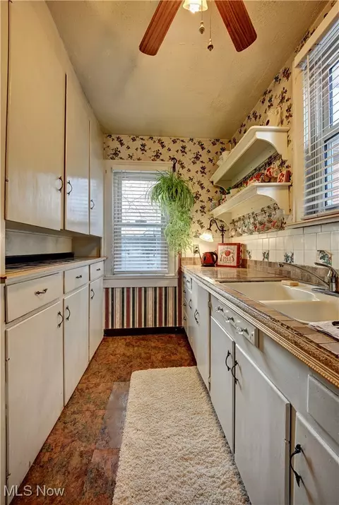 Kitchen - 534 E Maple St, North Canton, OH 44720 photo 2 of 7