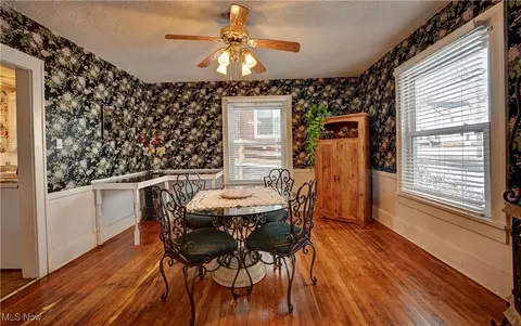 Dining - 534 E Maple St, North Canton, OH 44720 photo 2 of 2