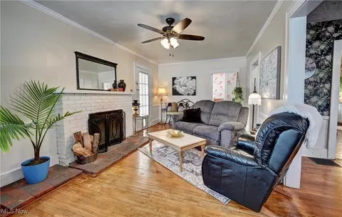 Living - 534 E Maple St, North Canton, OH 44720 photo 1 of 4