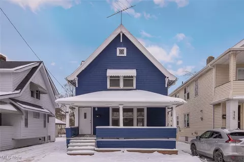 958 E 130th St, Cleveland, OH 44108