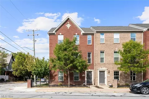 12122 Detroit Ave, Lakewood, OH 44107