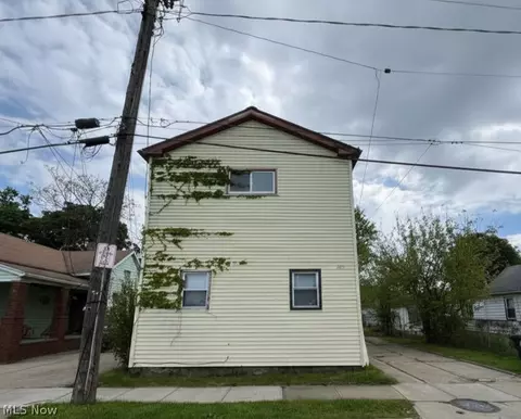 3411 W 49th St, Cleveland, OH 44102