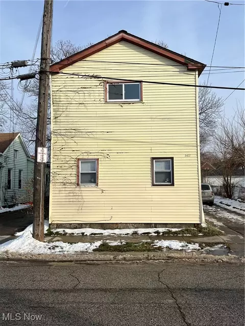 3411 W 49th St, Cleveland, OH 44102