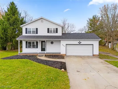 7974 Chablis Dr NW, Massillon, OH 44646