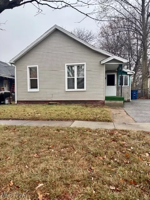 3030 Chase St, Toledo, OH 43611