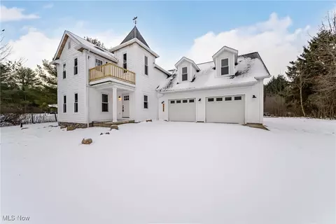 7488 Greenwich Rd, Seville, OH 44273