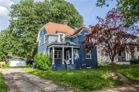 457 S Firestone Blvd, Akron, OH 44301