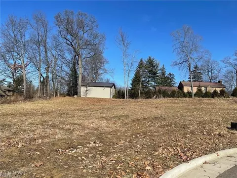 1830 Wildridge Dr NW, Massillon, OH 44646