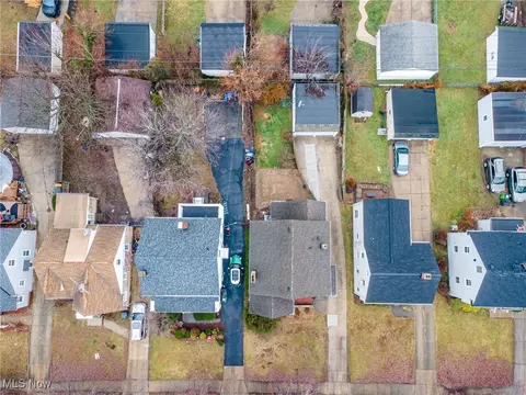 315 E 210th St, Euclid, OH 44123 photo 38
