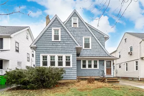 315 E 210th St, Euclid, OH 44123