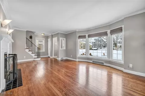 35 E 211th St, Euclid, OH 44123 photo 9