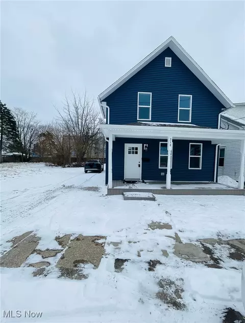 318 High St, Sandusky, OH 44870