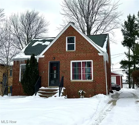 20654 Belvidere Ave, Fairview Park, OH 44126