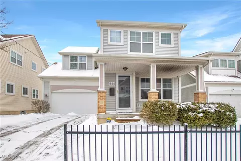 844 Royal Rd, Cleveland, OH 44110