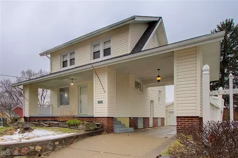 1535 24th St NW, Canton, OH 44709