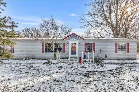 316 Railroad St, Wellington, OH 44090